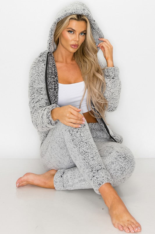 Women's Jogger Set