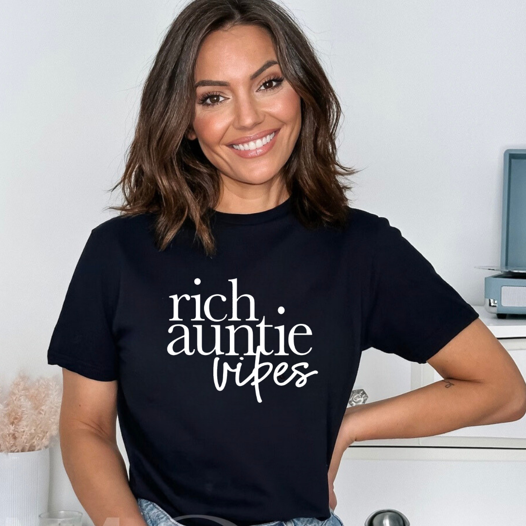 "Rich Auntie Vibes" Tee